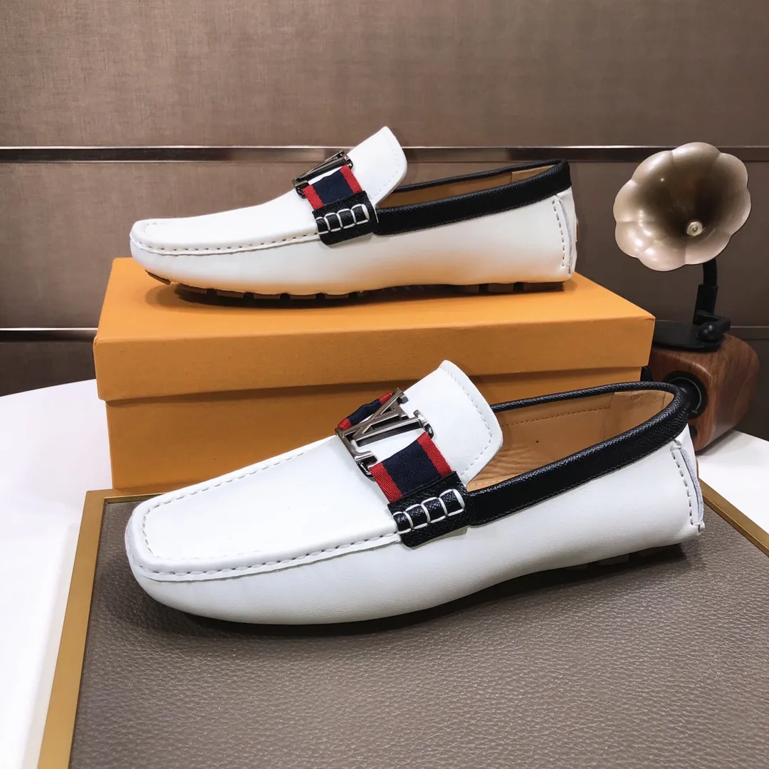 Men's men's shoes 💰420💰 [LV Doudou shoes] (water-dyed cowhide lining) new model is on the market, available on the official website. The new Doudou shoes are processed into single-color materials, and the uppers are made of imported cowhide material. The body of the shoe is fully hemmed with mark thread, and is lined with imported original cowhide leather. The elegant shoe shape is super suitable for all-matching, and the size is 38-44.